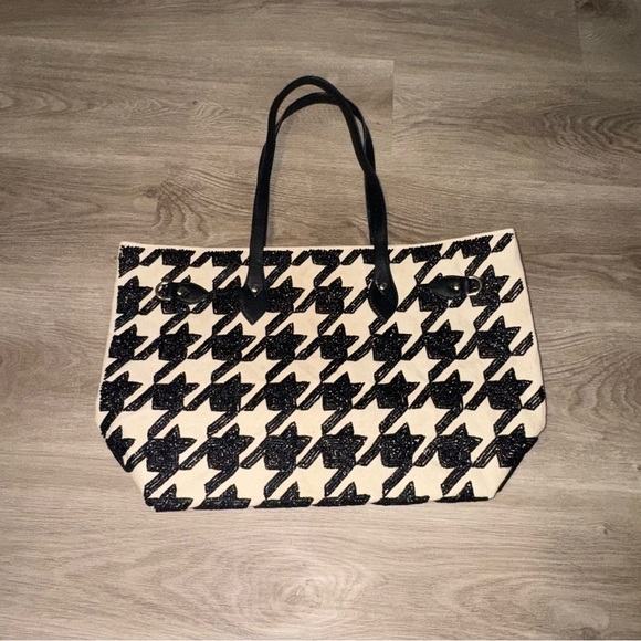 Women's Tiana New York Elegant Beaded Houndstooth Black Tote Bag - Picture 2 of 10
